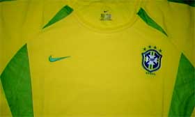 ブラジル代表02-03ホーム　胸拡大