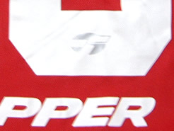 インテルナシオナル2005ホーム　背番号の下にTOPPERのマーク